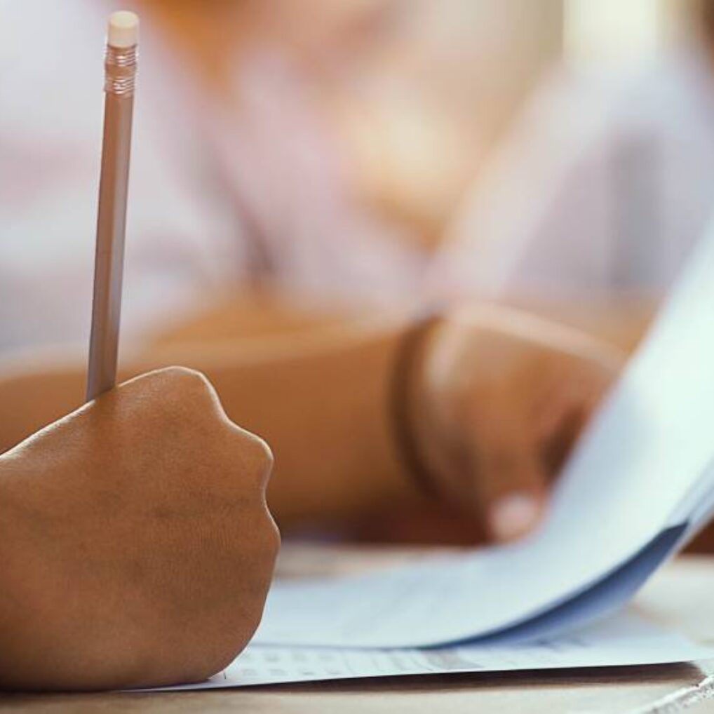 Cursos de preparación, práctica y simulación para exámenes de inglés internacional